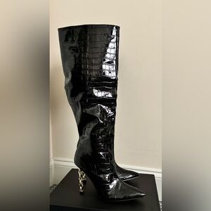 Fashion Nova Black Croc-Embossed boots
